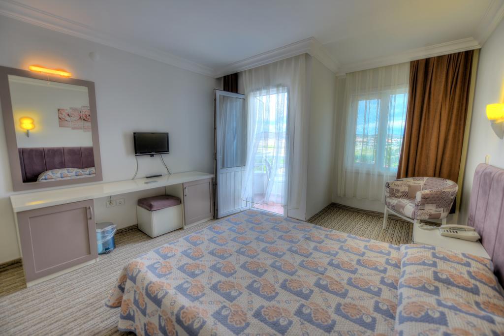 Alder Hotel Ayvalı Zewnętrze zdjęcie