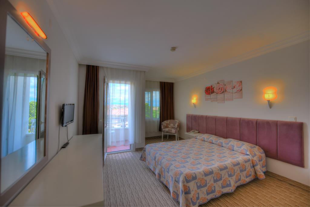Alder Hotel Ayvalı Zewnętrze zdjęcie